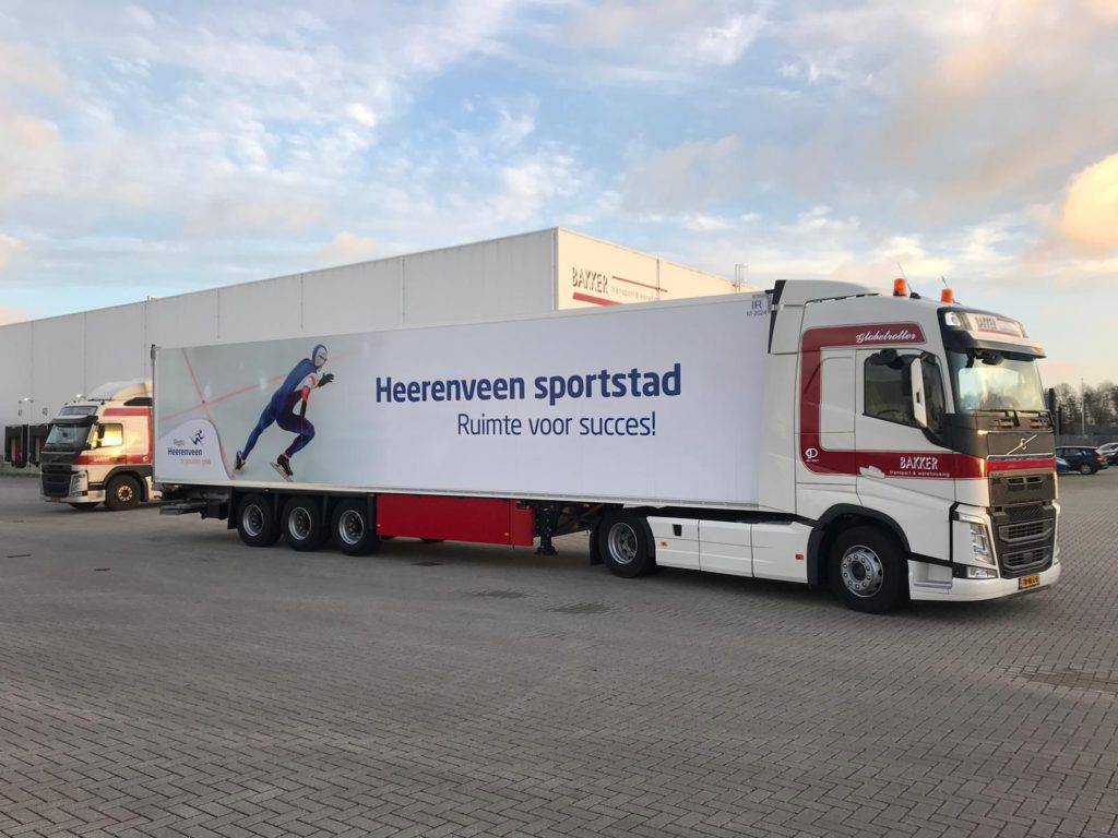 vrachtwagen bakker Heerenveen sportstad